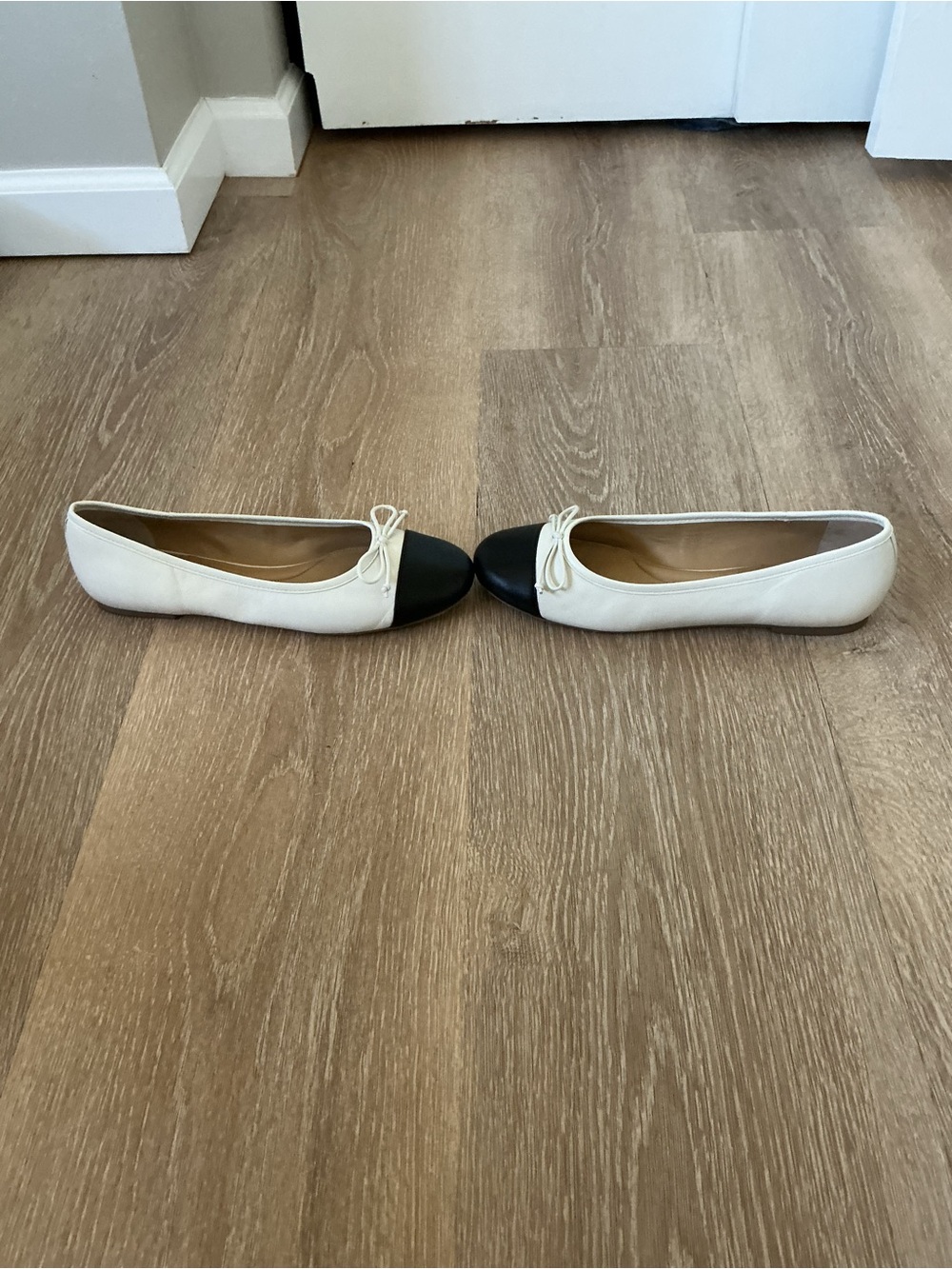 Talbots Two-Tone Ballet Flats in Cream and Black - Picture 3 of 4